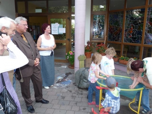 besuch-kathol-kindertagesstadte-289-2009-09-02-wahlkampf-017_0.jpg